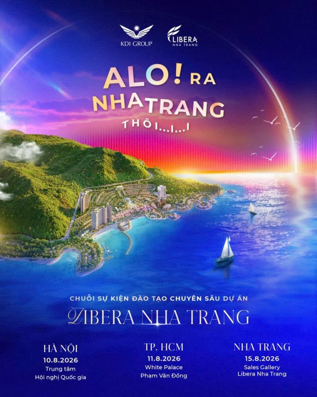 Toàn cảnh quần thể bên vịnh lúc hoàng hôn — núi, biển, marina